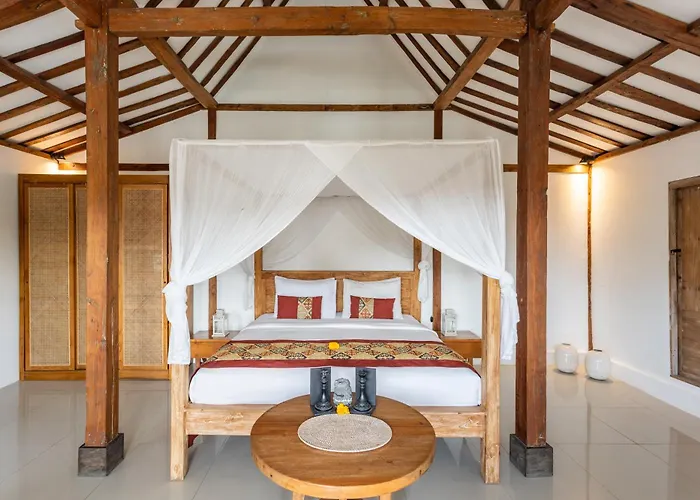 5 Bedroom Entire Villa In Berawa Canggu