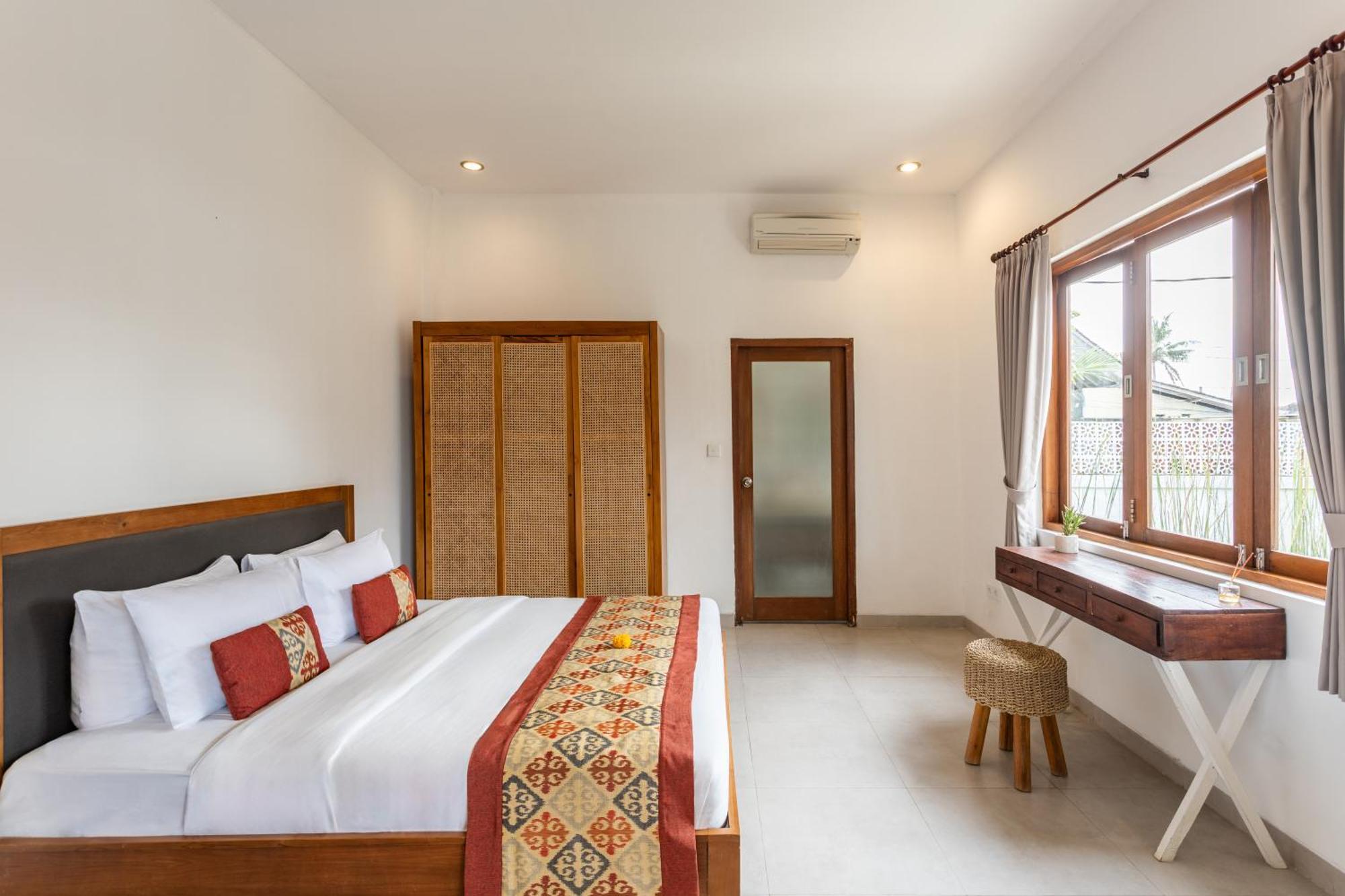 5 Bedroom Entire In Berawa Canggu Villa