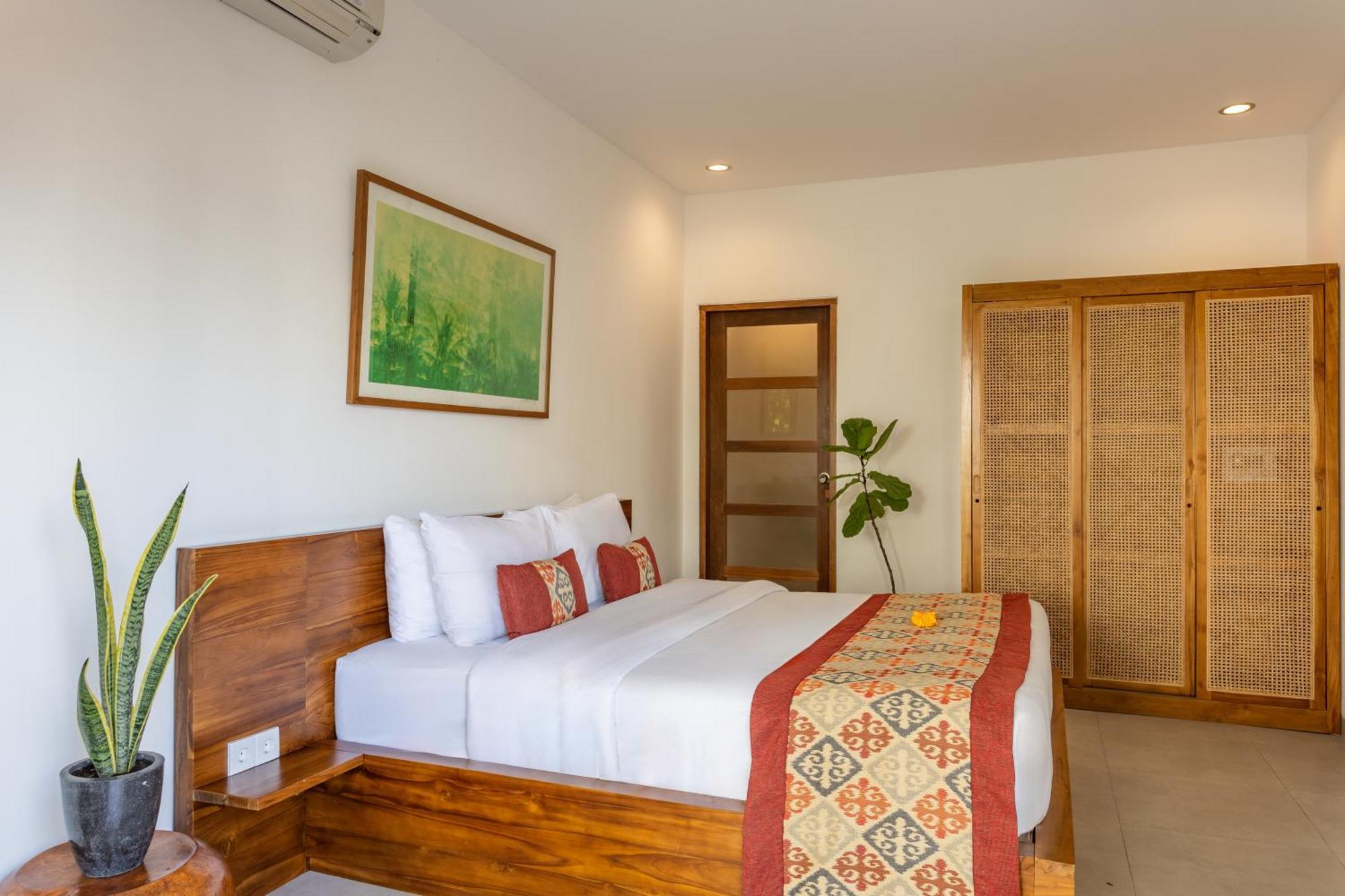 5 Bedroom Entire In Berawa Canggu Villa *